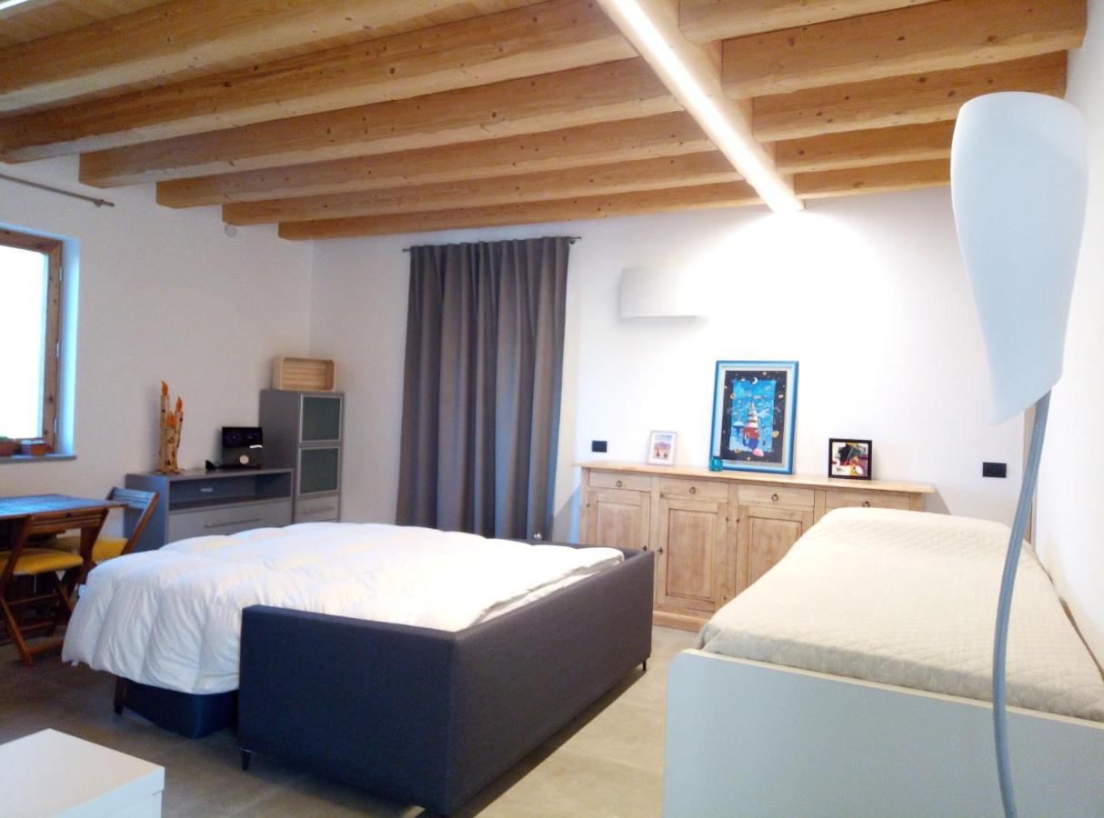 Semi Al Vento: La Bio-Casa Nel Giardino Incantato! Apartment Paesana Ngoại thất bức ảnh